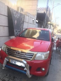 هايلوكس مديل /2015 كويتي ناصي مكفوله /بسمي / رقم نكليزي هاتف0772868802...