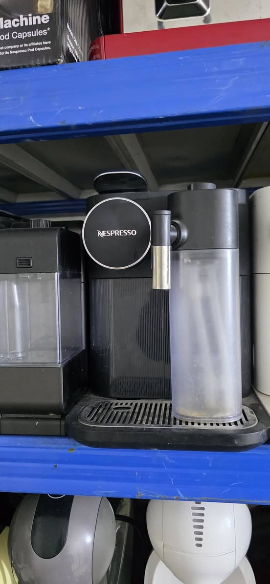 بس الله وعلى بركه الله يتوفر مكائن دولچي كوستو ونسبرسو باله كويتي استخدام قليل نظافه 95 ٪ وشرط الشغل يتوفر جمله ومفرد للاستفسار مراسله الصفحه او الاتصال عالوتساب *********** البصره
يوجد توصيل لجميع المحافظات
