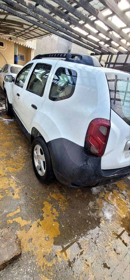 رينو داستر موديل ٢٠١٨ محرك ٢٠٠٠ دوش مكفولة صدر وحدادية بيها جاملغ عكس السائق الأمامي مبدل وبيها طخة بدون تصليح  ضربة خفيفة جاملغ عكس السائق الخلفي وبيها طخة بالصندوق بدون تصليح ضربة خفيفة  السيارة رقم بغداد باسمي والسنوية جديدة لحد ٢٠٢٨ أريدها ب٩٥ ورقة
***********
