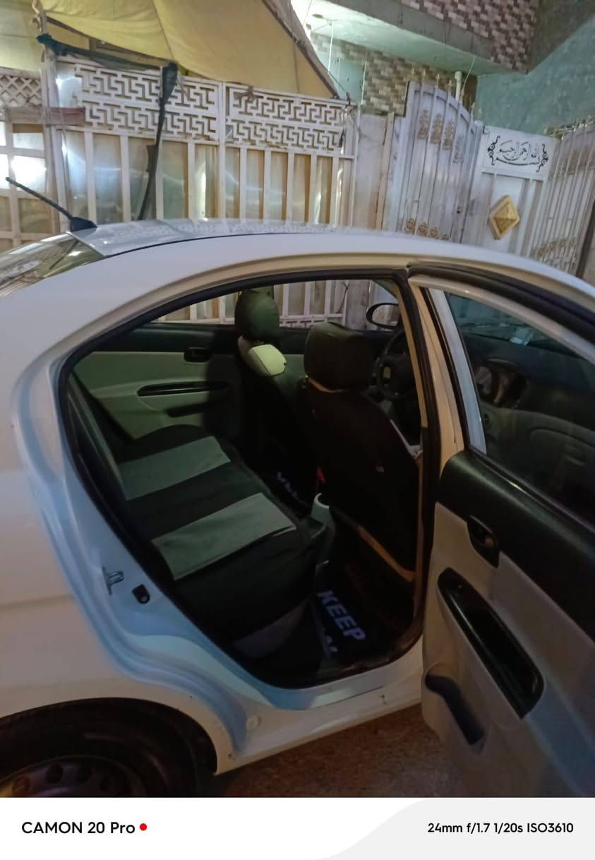 السلام عليكم اكسنت  ٢٠٠٩ بغداد وارد خليجي بيها صبغ بل بنيد
مكانه بغداد حي الجهاد السعر 90 محرك ١٦٠٠
***********
