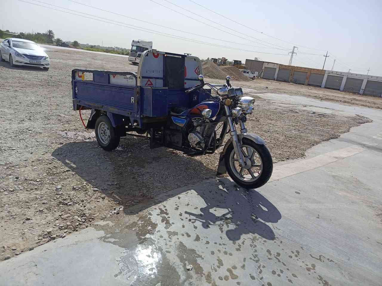 السلام عليكم عيني ستوته للبيع ستوته مقفوله من كل شيء اوراق استنساخ مقفوله شاصي رقبه محرك مقفوله من كلهن كهربائيات كلها شغاله موديل 19 مكان شاومي على الخاص///***********
