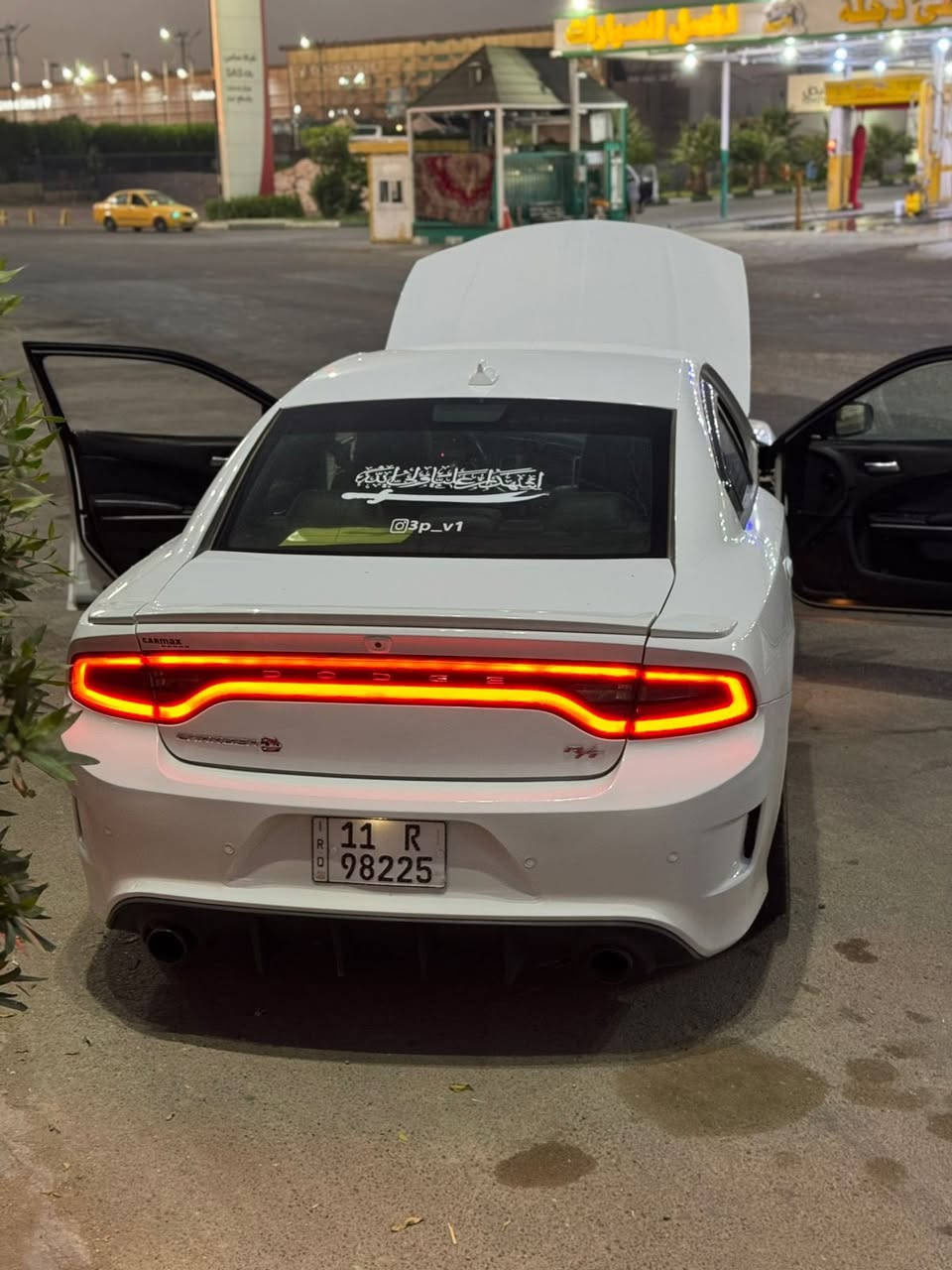 السلام عليكم
دودج تشارچر 2018 RT 5700
اللون ابيض بلادي 
السيارة حادثها كلش حلو فقط بارد 
منظومه لايت زنون
مابيها اي نقص 
سعرها؛198 وبيها مجال شي بسيط للجناي فقط
مكانها بغداد الدورة
للاستفسار:***********
واتس اب او اتصال عادي
