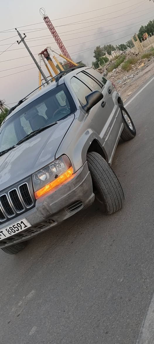 سلام عليكم جيب لاريدو مديل 2000
على وضع الشركه مكفوله عام  سعر  66بيه مجال جدا بسيط
محرك وكير  جديد  بلاديه     وان ويل  
داخل بلادي وجديد شركه  تبريد منتاز  ***********
مكفوله من اي ضرر او صبغ فقط بيه جراد واضح بلصوره
صدر نظيف  تخم تاير  باتري  السيارة مامحتاجه اي شي جاهزه  نشطه وناعمه   رقم وسنويه جديد تحويل مباشر  
عنوان بغداد قرب مرور الحسينيه شارع العام ***********
ترايك مفتوح  من زاخو الى فاو بغداد, العراق
