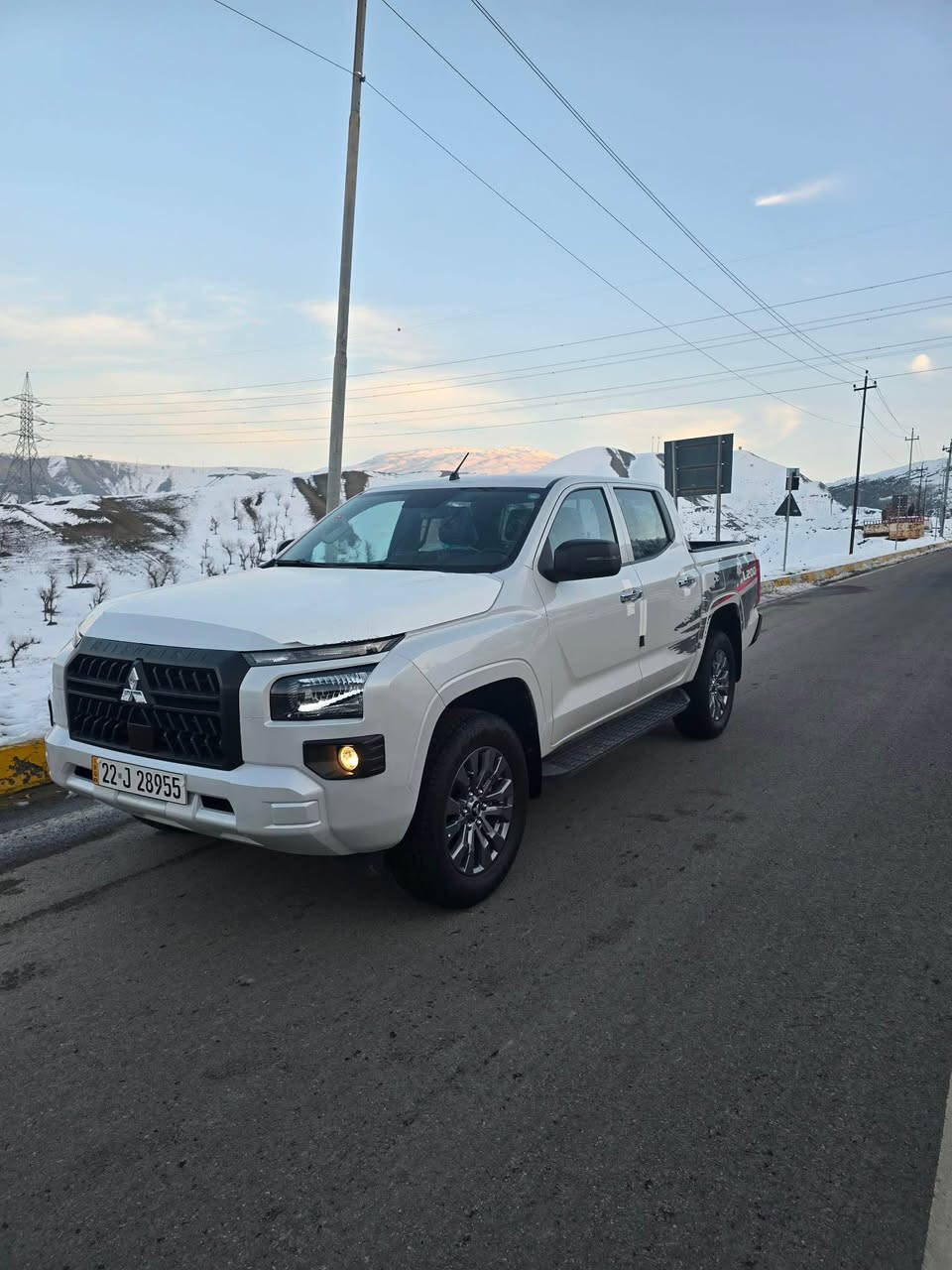 قەزافی مستربۆشی  مۆدیل ٢٠٢٤ رەنگ سلڤەر سەیارەکە هیچی نیە بێ بۆیاغە بێ تەعدیلە بێ تەزرەیە قۆپیشی نیە سەیارەکە زۆر خاوێنە رەقەم و سەنەوی تاکو ٢٠٣٠ نوێیە ١٧٠٠٠ حەڤدە هەزار کیلۆمەتر رۆیشتوە 
رەقەم تەلەفۆن:***********
شوێن:سۆران
نرخ:٢٣٣ مرغصور, أربيل
