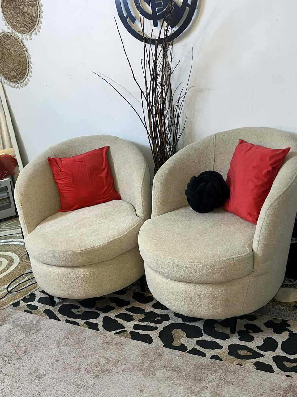 السلام عليكم 
تخم تركي ٧ مقاعد 
قماشه خاولي لون بيجي يصير سرير 
السعر ٦٥٠ 
المكان بغداد حي العامل


**إذا كنت صاحب هذا الإعلان وتريد حذفه لأي سبب، رجاءا أرسل رسالة إلى الدعم الفني**