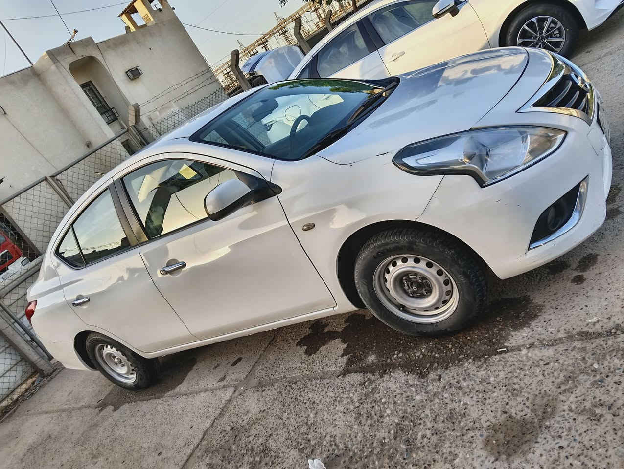 السلام عليكم نيسان سني هندي 2018بليته زركه ماشيه 188كير ومحرك وتبريد كفاله عامه مامفتوحات تخم تاير جديد سياره بيها نص جاملغ امامي مصبوغ جهه السايق بدون دواخل وبيها تكحيل جاملغ خلفي السياره مابيها لاتبديل ولاضربه بأستثناء الي ذكرتهن رقم بغداد بأسمي سنويه 2028 السعر 93وبيها مجال مكاني بغداد الزعفرانيه


**إذا كنت صاحب هذا الإعلان وتريد حذفه لأي سبب، رجاءا أرسل رسالة إلى الدعم الفني**