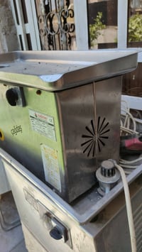 مكائن للبيع سعر الوحده 600 وهذا رقمي 07712923398