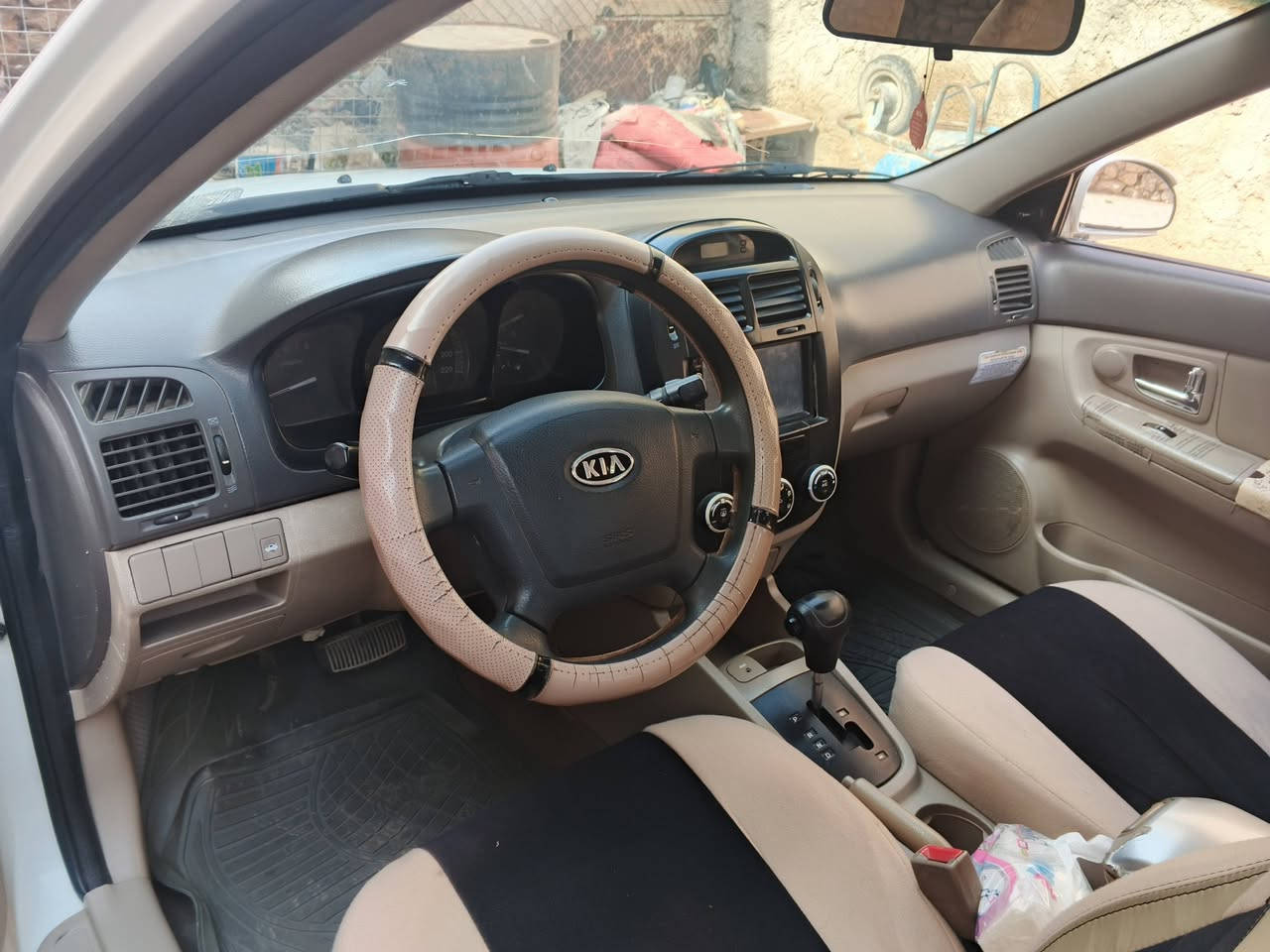 سيراتو خليجي محرك جديد 1600 بيه صبغ بالباب وجاملغ الخلفي تخم تاير جديد صدر دبلات جديد تبريد سياره جاهزة من كل نواحي سعر 81 وبيه مجال المكان هيت كبيسه رقمي ***********
