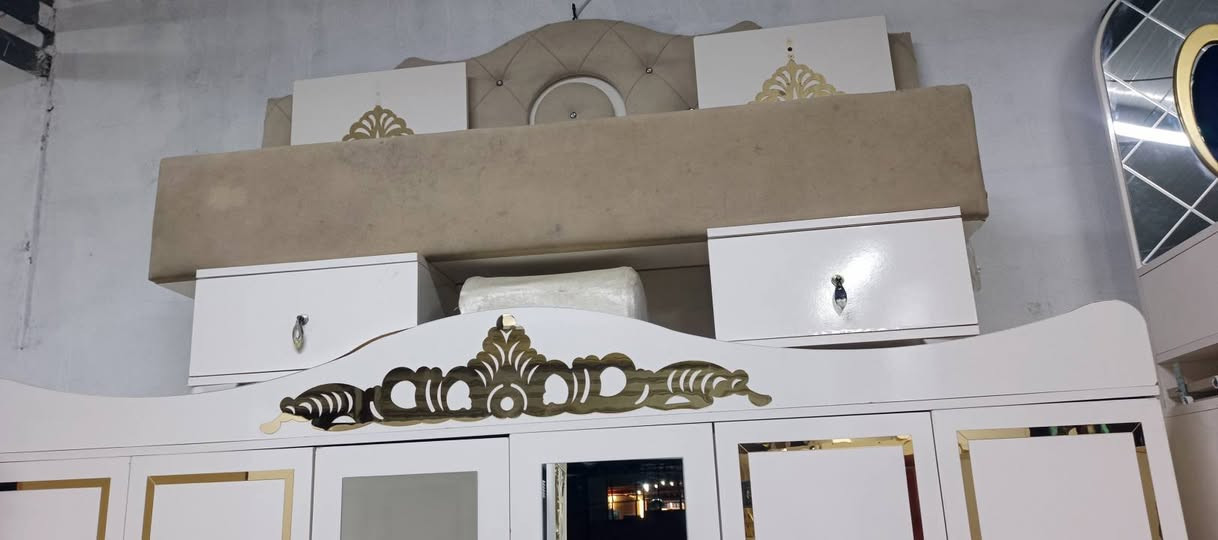 غرفه خمس قطع نظيف90% واصل على الواتساب   ***********
