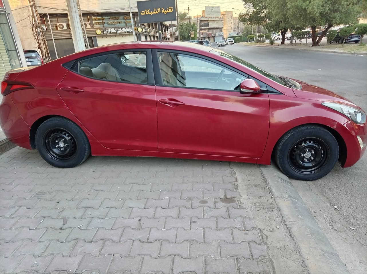 للبيع النترا 2016 خليجي محرك 1600 ماشيه 195 الف  السياره بدون صبغ بدون تبديل بدون حادث مجرد بيهه كم رصعه بسيطه  وبيهه بارد بسيط بالجاملغ الامامي الايسر كير محرك تبريد صدر امامي خلفي كفاله رقم بغداد بأسمي مكان السياره بغداد المشتل
السعر 107 وبيهه مجال بسيط
رقمي *********** واتساب
