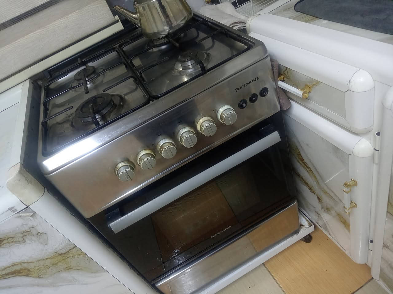 أغراض للبيع في اربيل شاويس التواصل على ماسنجر


**إذا كنت صاحب هذا الإعلان وتريد حذفه لأي سبب، رجاءا أرسل رسالة إلى الدعم الفني**