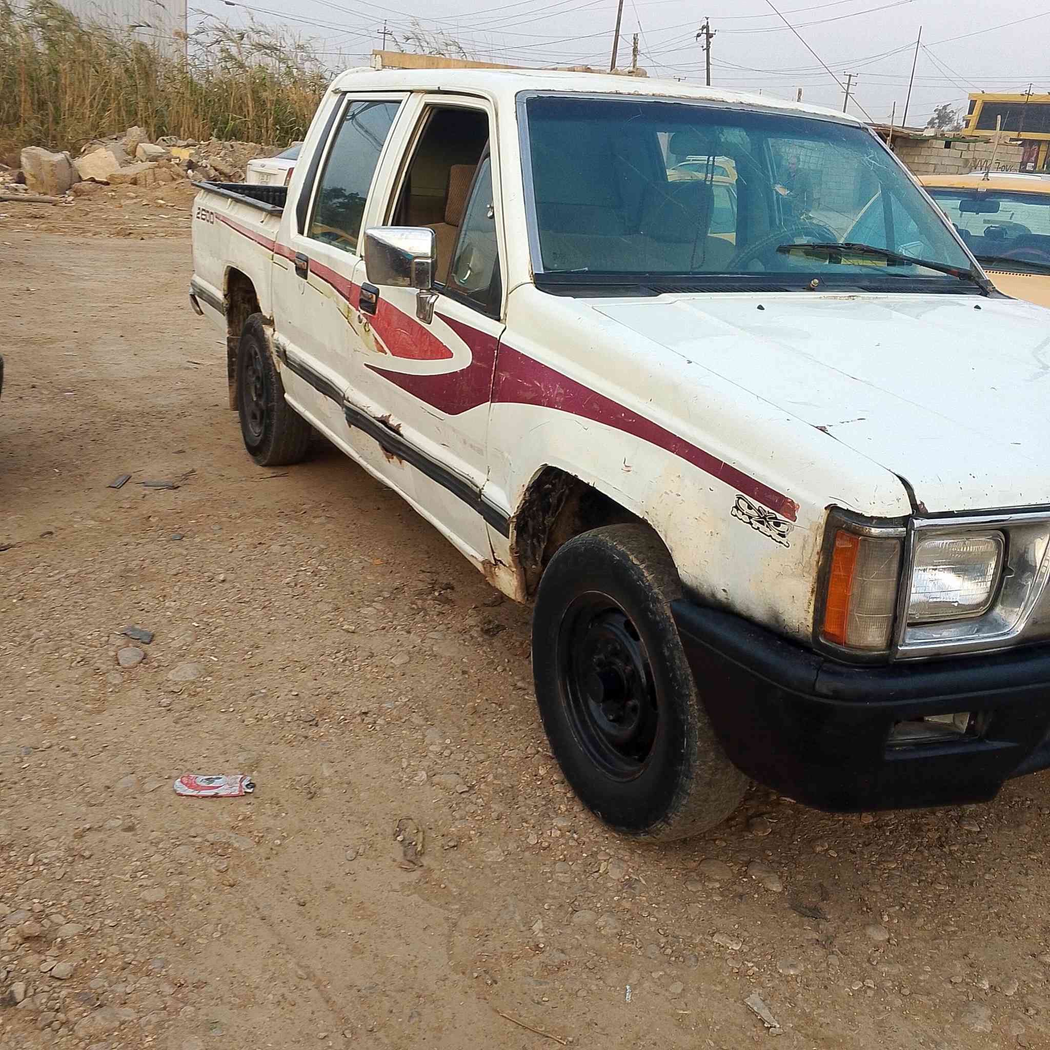 السلام عليكم بيكم 94 مكينه بها قليل كير جديد تخرم تاير جديد كهربائيات شغاله مكانها تقاطع النهروان السعر 26 وبيها مجال تفاصيل على الخط***********
