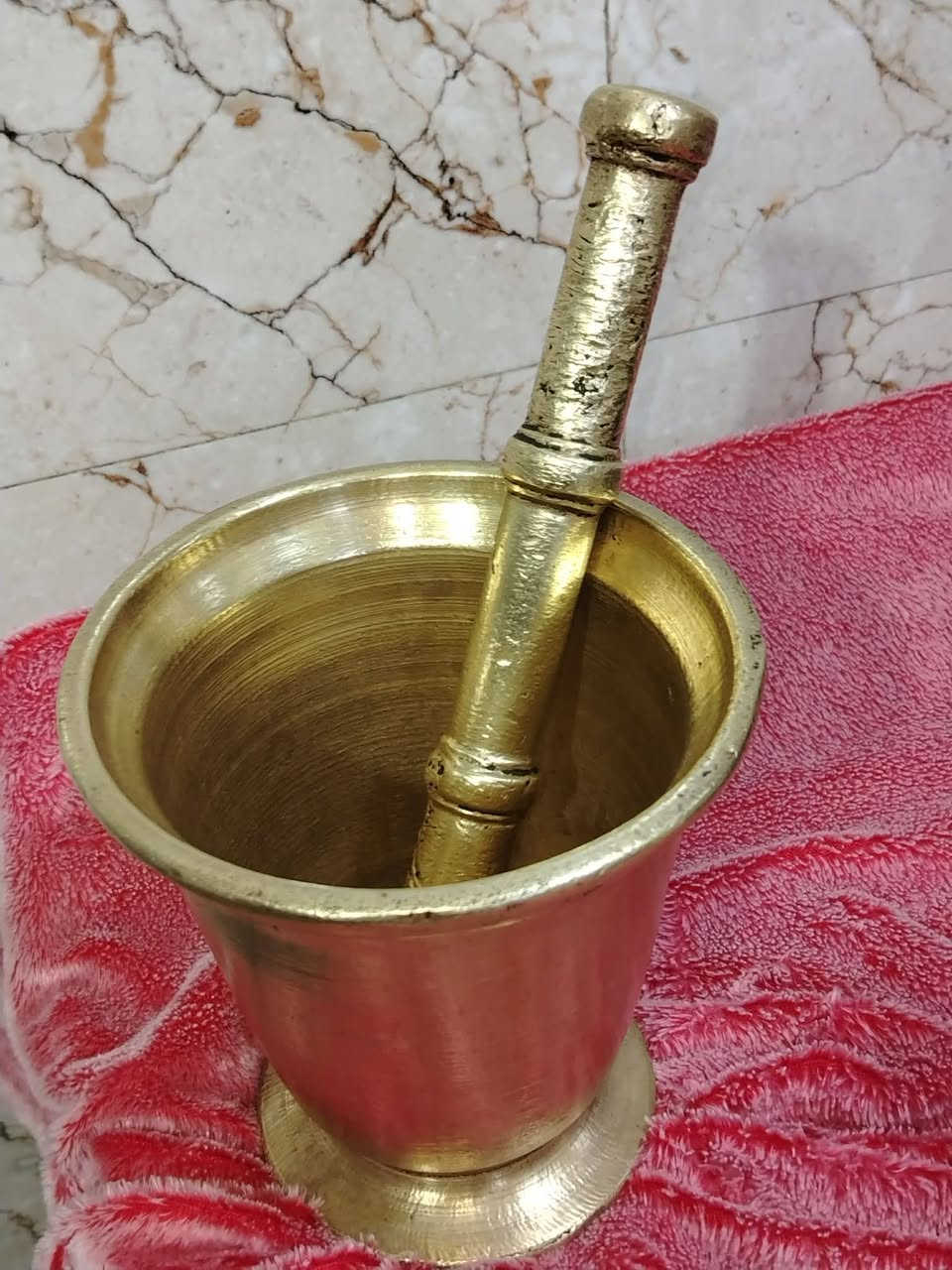 سلام عليكم هاون قديم وزن ثقيل ارتفاع ١٨ وليده ١٩ السعر ١٢٠ الف متواجد على مازنجر


**إذا كنت صاحب هذا الإعلان وتريد حذفه لأي سبب، رجاءا أرسل رسالة إلى الدعم الفني**