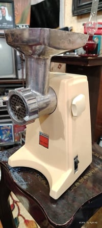 مكينة ثرم • سانيو يابانية • نظيفة شغالة