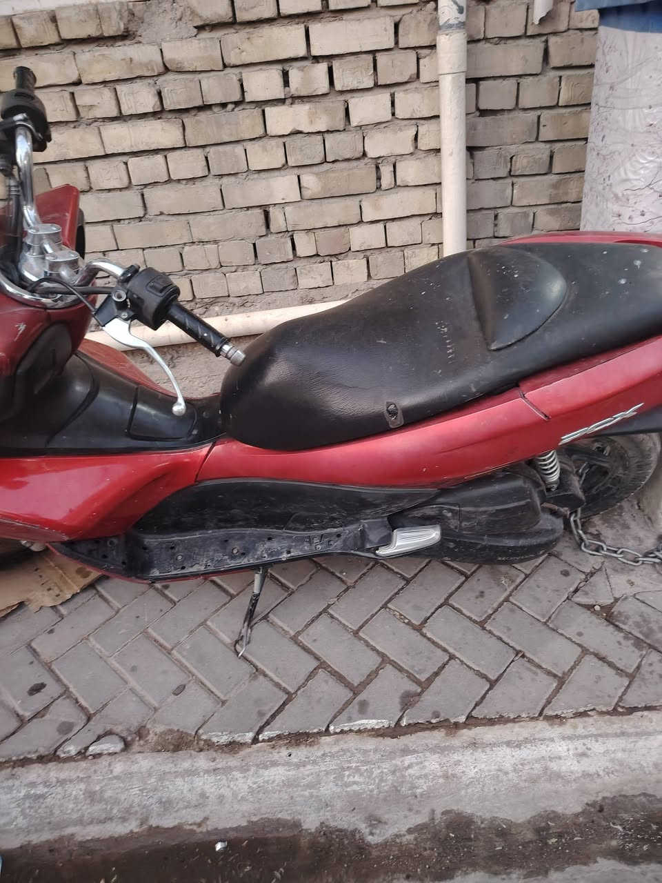 سلام عليكم،،، للبيع قبل سنة مجفته حاليآ واكفه بسبب الفيتبم ***********
