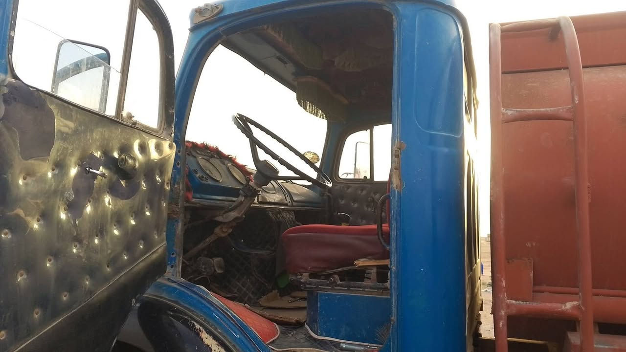 ابو ردين للبيع موديل 82 
مقفوله كفاله عامه رقم نينوى انجليزي 
***********
