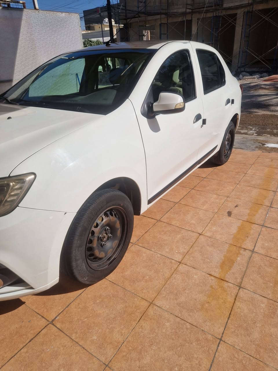 رينو سنبل 2018
السعر 78 ورقه
مكفوله من الصبغ حته الدعاميات
لايوجد بارد
المحرك والكير مظمون ونظيف جدا
كير اوتاماتك
تبريد ثلج
باسمنه من يوم الي طلعت من الشركه لليوم
حره
داخل نظيف
محرك 1600
 العنوان بغداد الكرخ العامريه
***********
لايوجد سونر بسبب انو السياره مالك واحد واول مره تنباع
