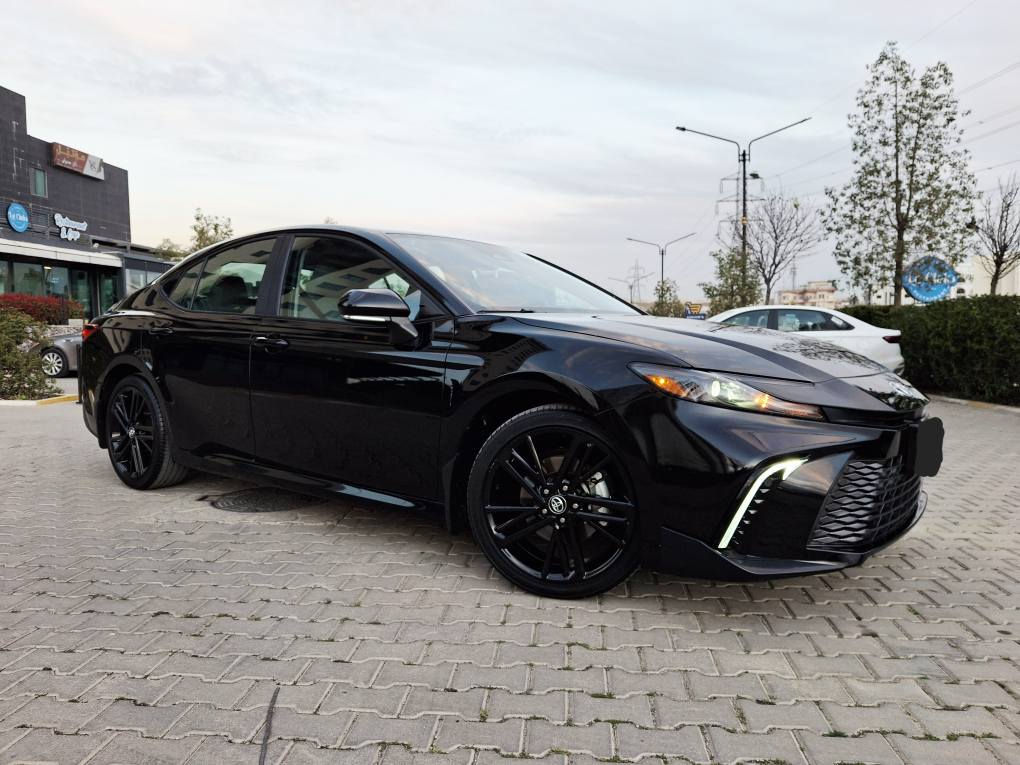 تۆیۆتا کامری ٢٠٢٥ هایبرێد بێ بۆیاخ بێ کرانەوە بێ ئێرباگ هیچی نەتەقیوە بەس دەعامی پێشەوە بۆیاخە، تەنها دوو هەزار مایل ڕۆشتووە و نمونەیە لەجوانیا، سەیارەکە ئێڵ ئیە کامل کراوە بە ئێس ئی بەسمەو شغال دەرگا لەمس و ئاوێنە ڕادار ڕاداری پێشەوەو ئۆتۆ برێک، سەیارەکە کاتی نەشکاوەو سێ مانگی لەگەڵە بۆ ڕەقەم کردن، شوێن سلێمانی  بۆزانیاری پەیوەندی بکە *********** السليمانية, العراق
