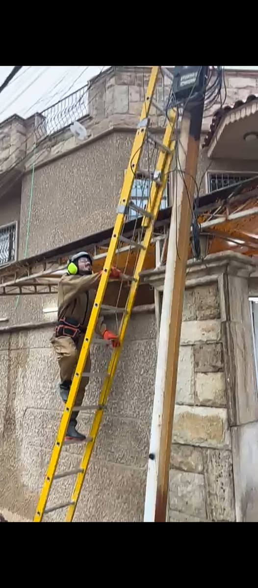 إلى أهلنا وناسنا في منطقة الزعفرانية ⚡
نقدّم خدمات صيانة أعطال الكهرباء بأحدث المعدات
وبإشراف فني مختص ووفق أعلى معايير السلامة
✔️ معالجة الأعطال بسرعة ودقة
✔️ التزام كامل بالأمان
✔️ خبرة ميدانية في العمل
نحن بانتظار اتصالكم على الرقم:
📞 ***********
