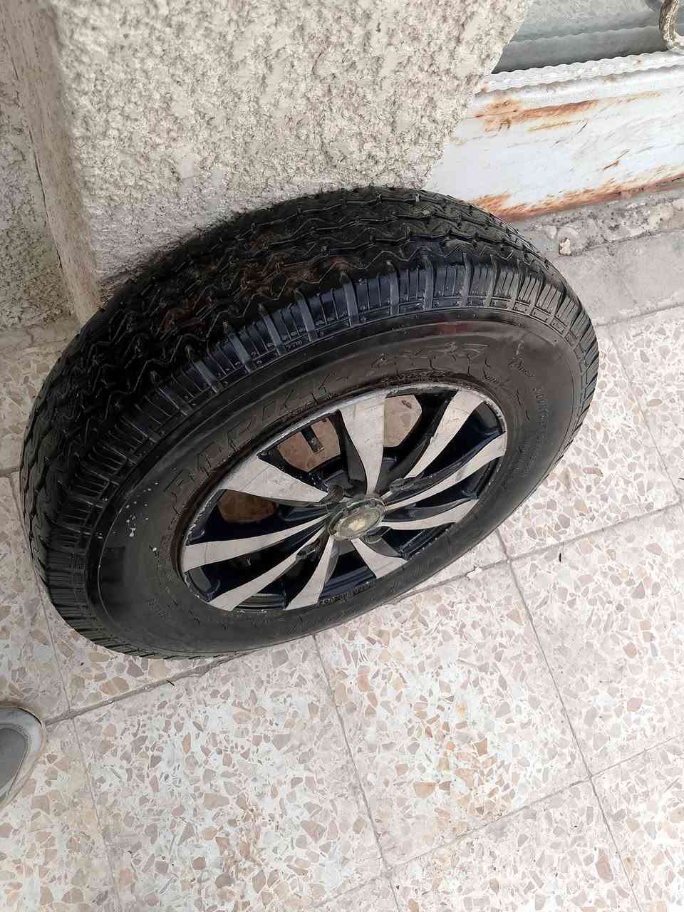 سلام عليكم سبير خلفي جديد ما ماشي بي للبيع سعره 25وبي مجال قليل الشراي يجي خاص
