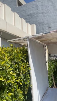 للبيع • بلا عيب • قابل تفاوض