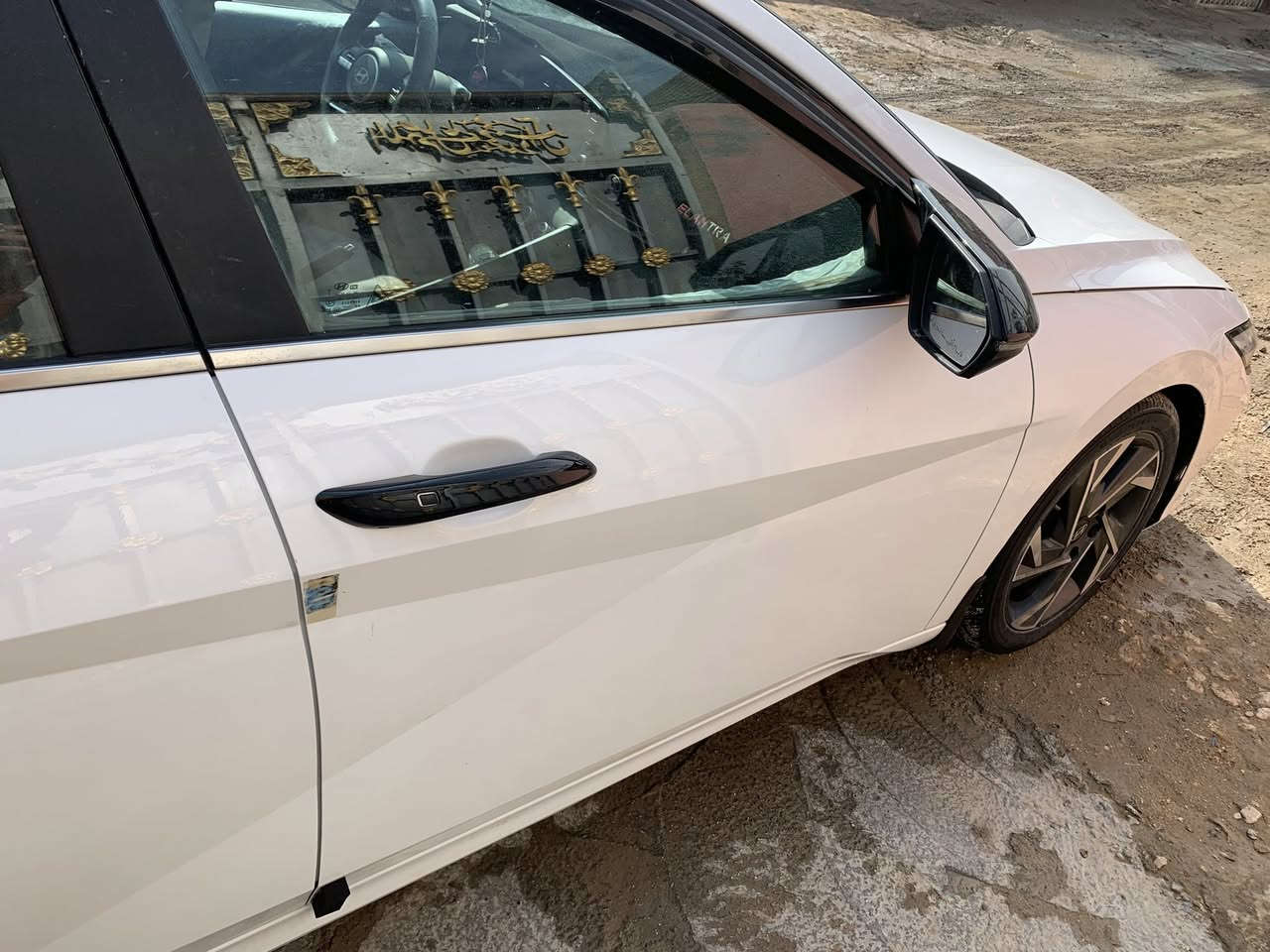 السلام عليكم سياره النتره ٢٠٢٤ للبيع السياره فول مواصفات مكفوله كفاله عامه  ماشيه٤٠  مكان السياره بابل حله حي المهندسين السعر ١٩٥ بيه مجال بسيط جداً رقم الهاتف ***********
