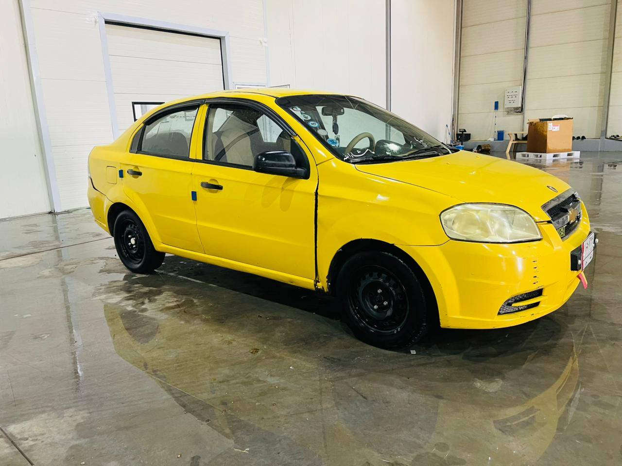 افيو 2010 مفتوح مكفوله من ضربه او صبغ لبيع كير عادي ومكينه جديد ماعيزه شي رقم نجف مكان سياره كربلاء المقدسة *********** سعر 50وبيها مجال بسيط حك جيه
