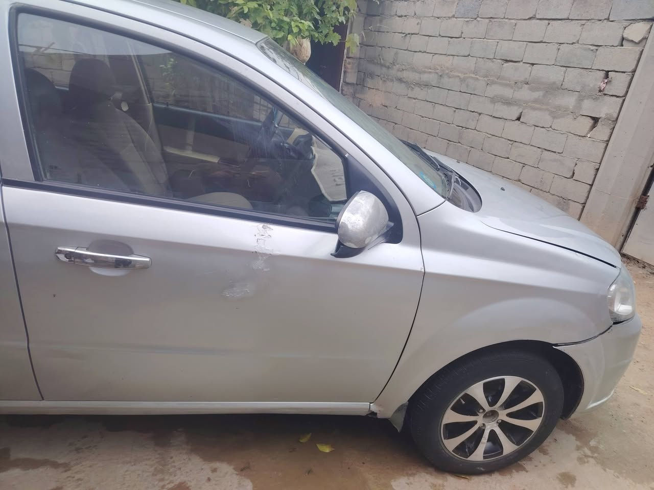 افيو 2013  كير اوتامتيك  خليجي مكينه 1600 مسكر  كير ومكينه جدد
حداديه تخم تاير جديد  رقم  نجف بيه بيهه قطعتين صبغ وجاملغ امامي تبديل بدون دواخل 
مكان بابل  السعر 58 وبيه مجال جدا قليل *********** واتساب موجود 
***********
