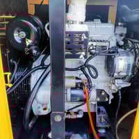 مولد كهرباء • ٣ بستم أوروبي • ١٦٠ ساعة