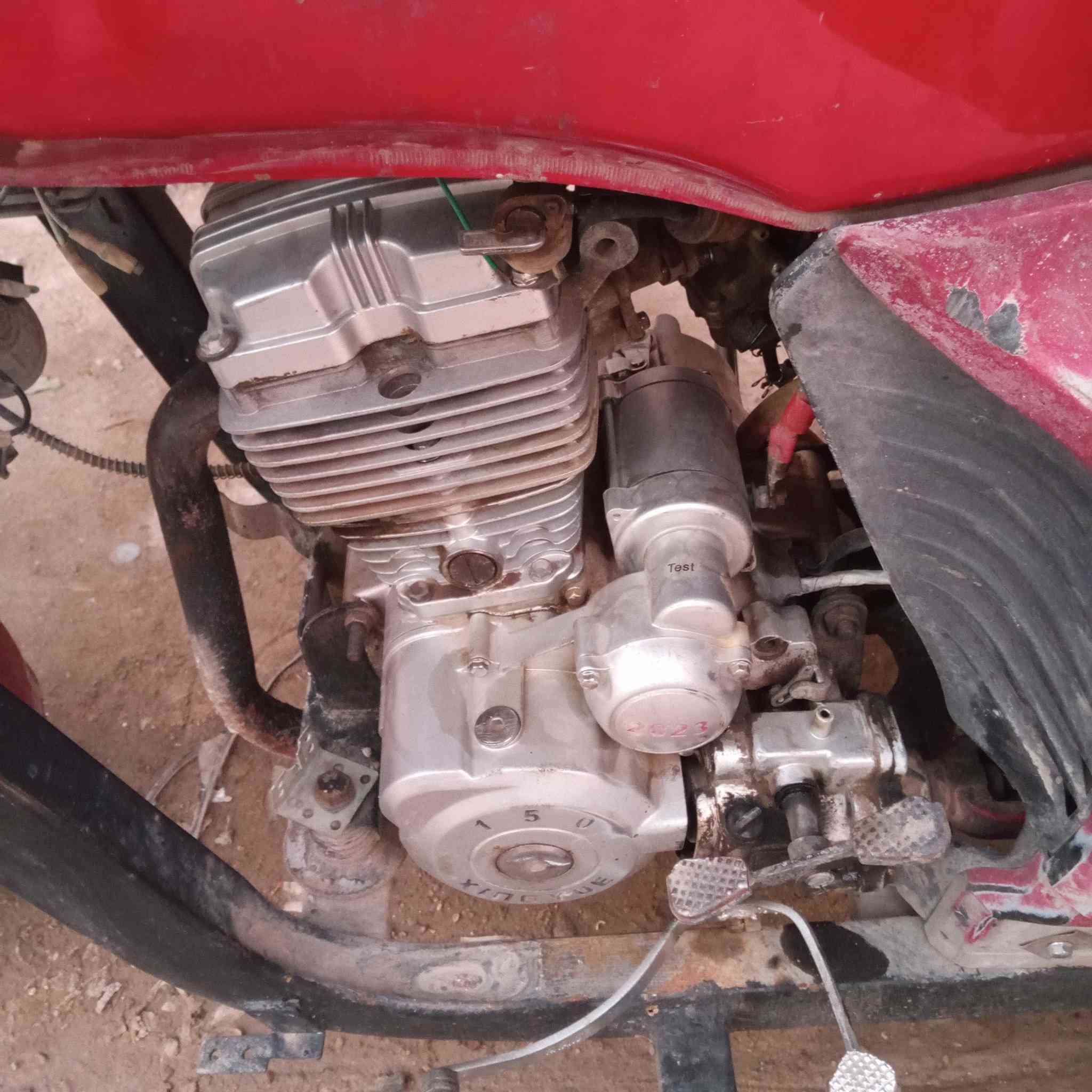 ستوته دايوان.. كامله مكمله موديل2014اوراق بيها...محركها2023جديد.. اشتغل بيها بلمخضر تفيدك اذا ردت تفتح بيها مخضر وتفتر.. ناقصها بس كلوبات خلفيه اسبير خلفي احتياطي 2تاير امامي جديد رقم الواتساب  ***********
