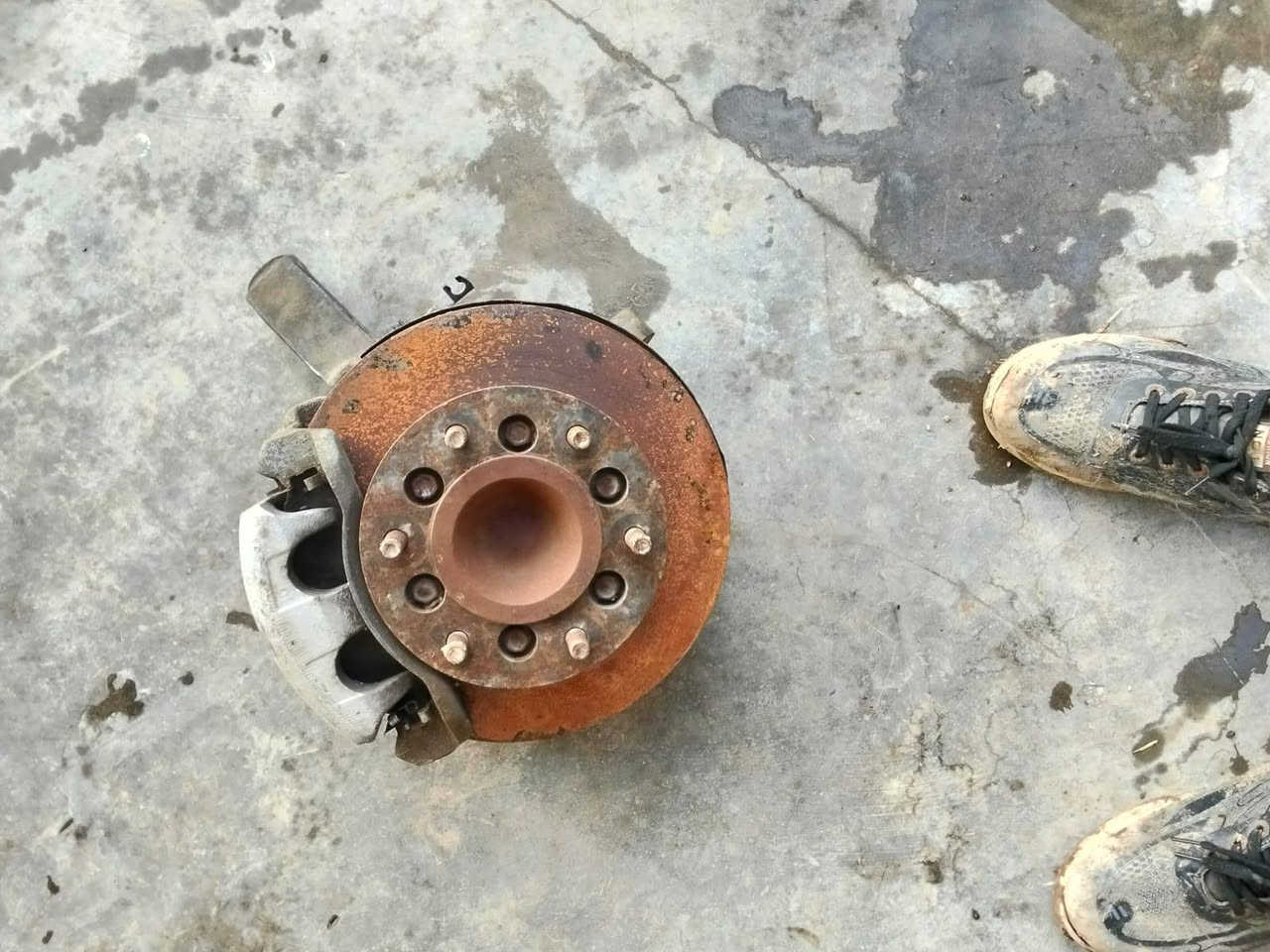 فجوج نيسان يورفان البيع ***********
