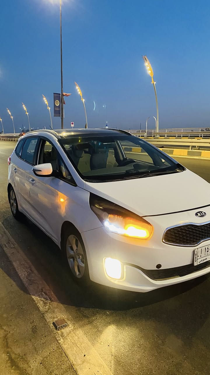 كيا كارينز 2014 للبيع او مراوس
خليجي محرك 2000 دوش 
مكفولة من الضربة عدا طخات بسيطه على وضعها
7 راكب
بنوراما 
شاشة اندرويد 
تحكمات 3 جهات
تبريد قطعتين 
4 اشاير
نظام ايكو
ثلاجة بالجكمجه 
تخم تاير جديد 
وعليها ادامة جديدة بلكات ونوزلات ومنظومة بانزين
رقم واسط مشروع وطني تحويل ثاني يوم بـ اي مكان
السعر 128 وبي مجال 
للاتصال واتساب او هاتف / ***********
