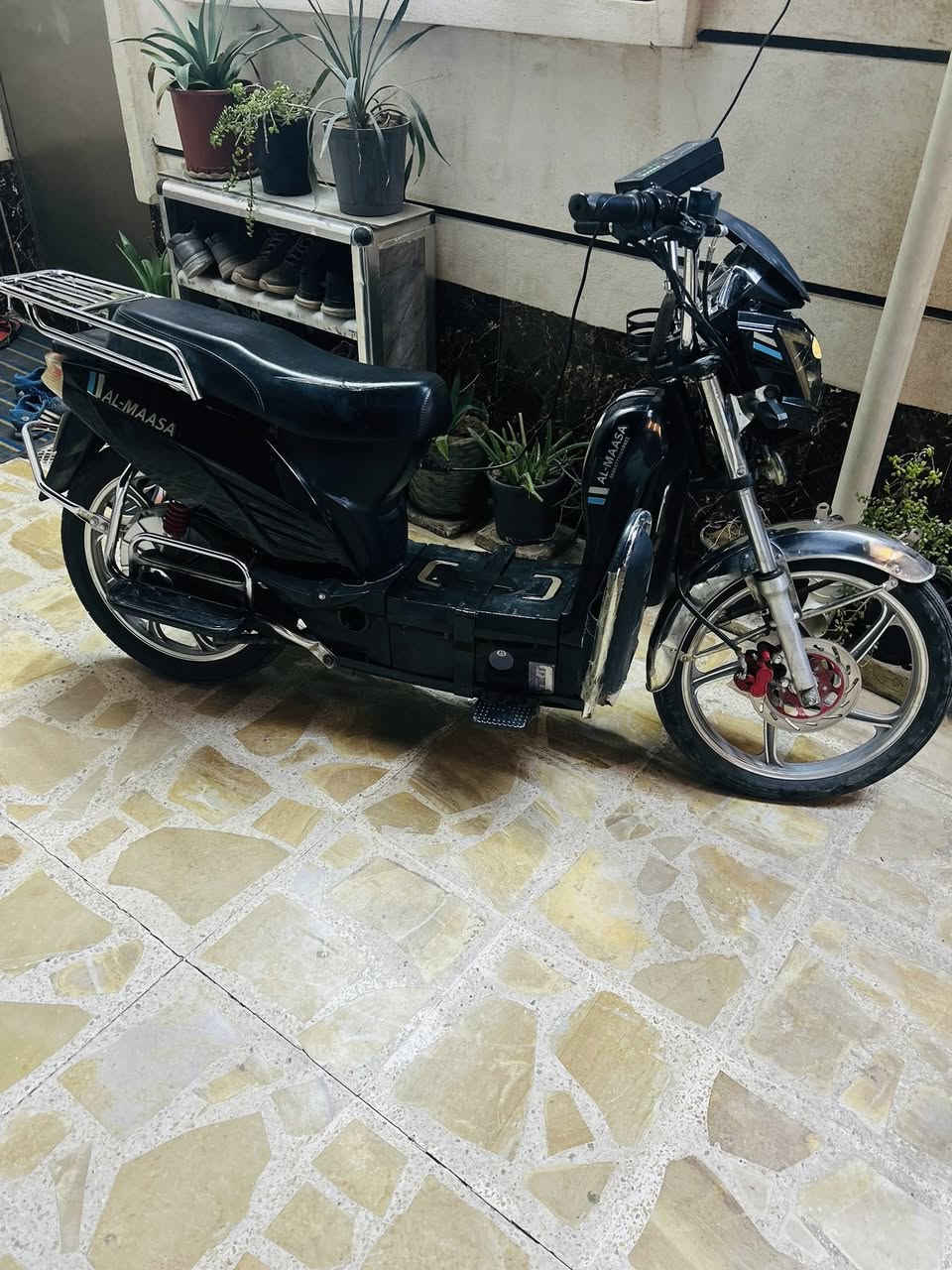 السلام عليكم هارلي شحن بطاريات نضيفة ماصار فترة من مبدلها الدراجة مثل ماتشوف بالصور حيل نضيفة السعر 420 وبيه مجال متواجد خاص


**إذا كنت صاحب هذا الإعلان وتريد حذفه لأي سبب، رجاءا أرسل رسالة إلى الدعم الفني**