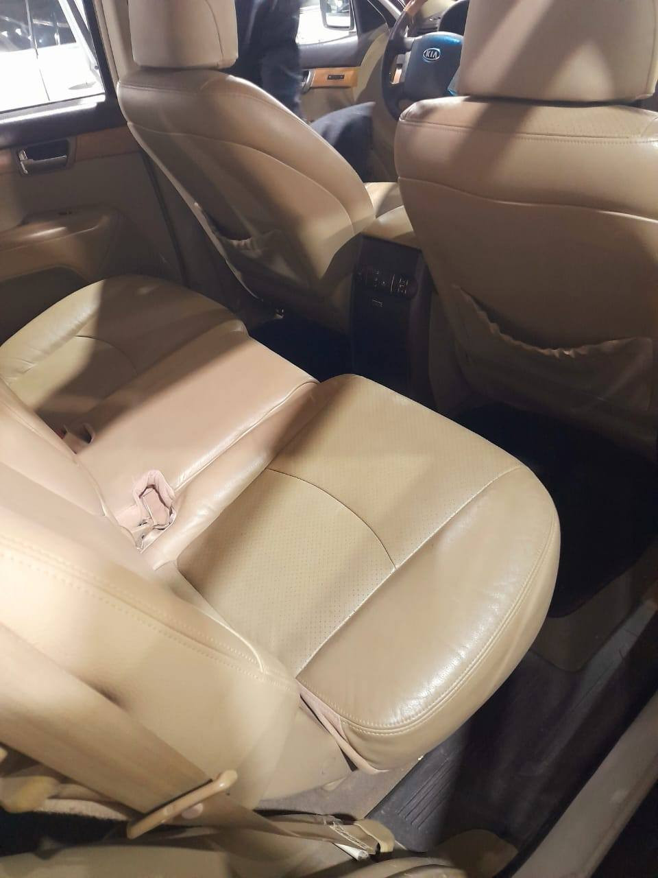 موهافي 2011 
للبيع 6 سلندر 7 راكب ماشية 158 الف كم
فول مواصفات، الضرر طخة بالجاملغ الامامي 
السعر 150 وبيها مجال 
للإستفسار الاتصال على الرقم. /***********
