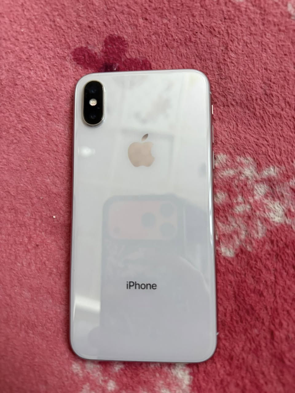 آيفون اكس عادي ٦٤ بطاريه ١٠٠ جهاز مبدل شاشه وبصمه واكفه جهاز ضمان شهر تاخذه أي خلل يرجع تاخذه تكلي يرحم موتاك سعره ومن الاخير ١١٠ قفل  لتعب نفسك مكاني نجف ***********
