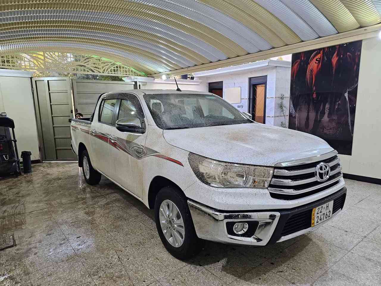 سلام عليكم عندي سياره البيع بيكم هايلوكس موديل 2024 رقم اربيل كير وتماتيك مكفول كفال عام ماشيه 10 ألف تحويل مباشر سياره ساز فول فول موصفات السعر عنوان بغداد ولشراي يتصل على ***********
