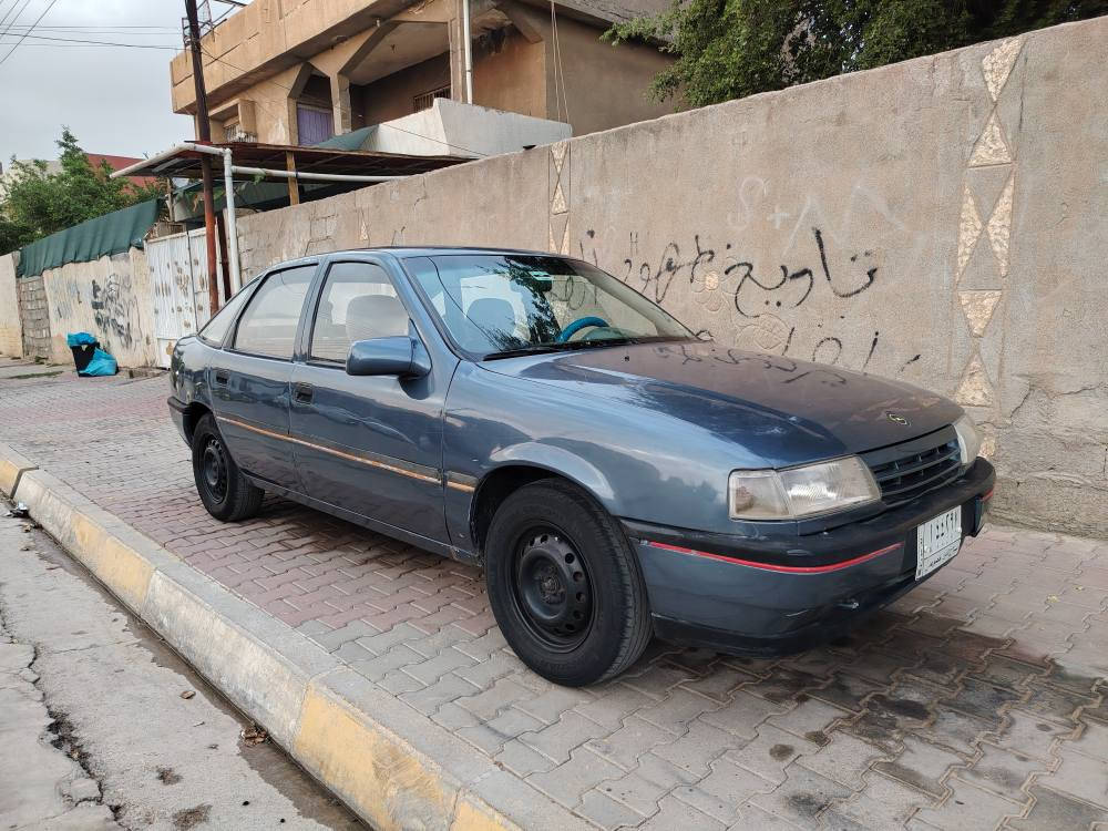 السلام عليكم اوبل فكتره موديل 89 رقم صلاح الدين مشروع وطني دفتر بنزين بيها شرط التحويل صدر تايرات كلو شرط كير شرط كهربايات شغاله حجم 20 سياره نضيفه بدون ضربه بدون خياسات صبغ عام للجماليه فقط السعر 31وبيها مجال قليل للتوصل *********** كركوك, العراق
