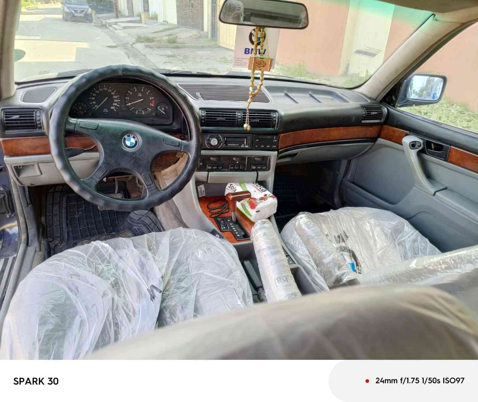 بيع مستعجل
رقم بغداد سنوية ساقطة 
سعر 35 
سيارة كلشي مابي 
الإبرفلو جديد نوزلات جديد 
سيارة نظيفة جدا 

مكاني كركوك 
***********
