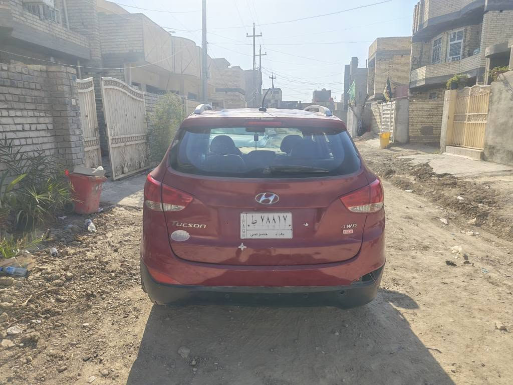 توسان حادث خلفي  جراد قماره وبنيد 
ماشيه 73563 قابل للزياده. 
4wd
فول ما عده السلايد
120ورقه بيه مجال بسيط   للستفسار رقم 
*********** بغداد, العراق
