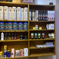 رفوف خشبية صاج عراقي عدد 8 07709710123