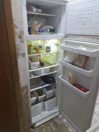 ثلاجة • ٢٢ قدم • نظيفه