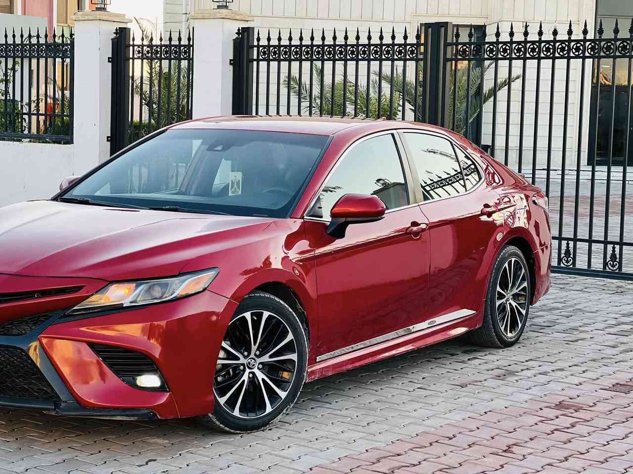 السلام عليكم
للبيع بسعر مناسب 
اعتذر عن القسط والوعده 
كامري 2019 se
لون احمر 
بيها قطعه ونص صبغ فقط بدون اي دواخل وصور الضرر بلمنشور
محرك 2500 بدون فتح بدون عيب شرط 
كير شرط 
صدر تايرات تبريد كله شرط 
السياره بعدها بحاله الوكاله 
رادار موجود وشغال 
تحديد مسار 
شفتات ستيرن
مثبت سرعه 
نضام ايكو
ومواصفات ال se معروفه
سعر 163 وبيها مجال 
ملاحضه ماكطع سعر بتلفون نجي وتشلع عيوني
 والسياره شرط الفحص وين ميعجبك  
مكاني صلاح الدين تكريت
***********
