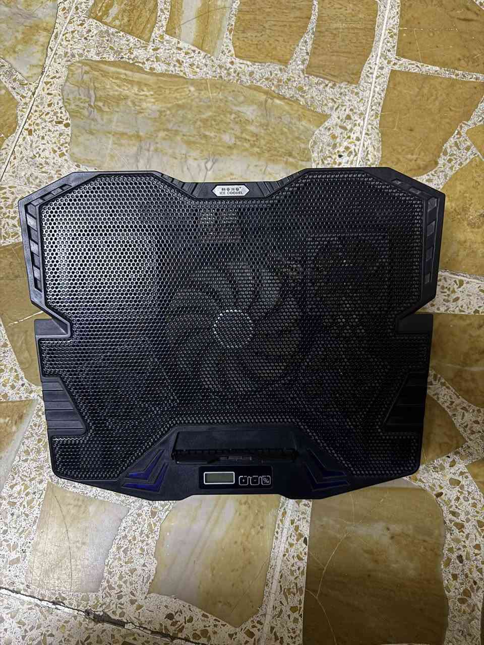قاعدة تبريد الكمبيوتر المحمول TopMate C5 والايباد، حامل تبريد بمروحة قابل لتعديل الارتفاع مع 5 مراوح هادئة وإضاءة LED زرقاء، حصيرة تبريد للكمبيوتر مع وحدة تحكم LCD، لأجهزة الكمبيوتر المحمولة من 10 إلى 15.6 بوصة


**إذا كنت صاحب هذا الإعلان وتريد حذفه لأي سبب، رجاءا أرسل رسالة إلى الدعم الفني**