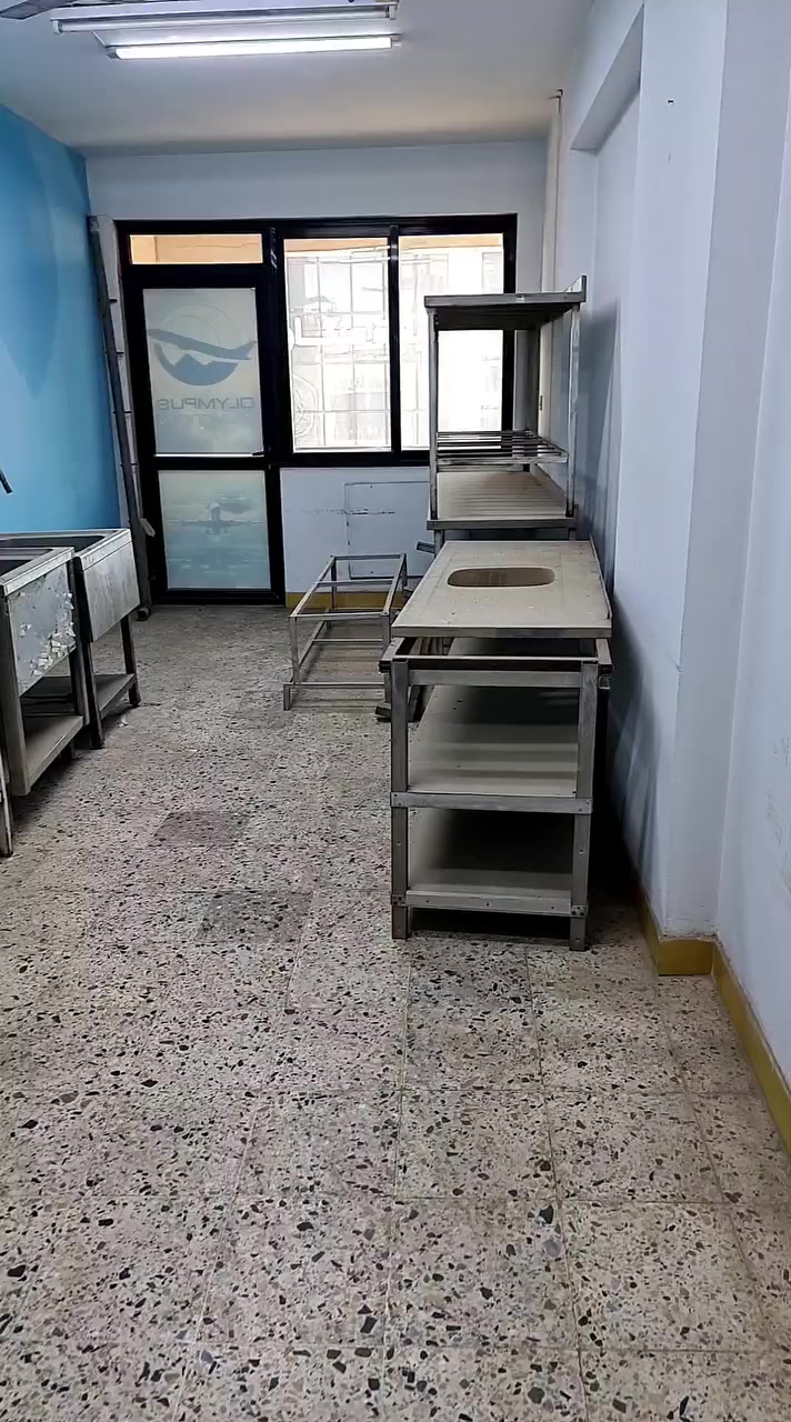 غراض مطعم ومستلزمات تجهيزات غذائية
متكامله للبيع
بالامكان زيارة المخزن للمعاينه يوم السبت القادم 28-2-2026
من ال 10 صباحا
لغاية 10 ليلا
بغداد- الاعظمية - شارع الضباط
سعر خاص في حال شراء كامل المواد او لمجموعه قطع
للاستفسار 
يرجى التواصل على واتس اب 
***********
