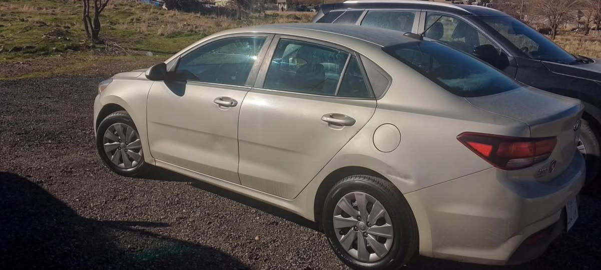 کیاڕیۆ مۆدئل ٢٠١٨
سەیارەکە ئەمریکیە بۆنیدو چەمەلۆخی بۆیاخە
سەنەوی ٣ڕۆژە بەسەر چوە
مواسەفاتی S 
گیڕ ئۆتۆماتیکو عادى
دوگمەی سپۆڕت 
نیزامی eco
تحدیدسورعەو سوکان ڤۆلیۆم 
گئڕو مەکینەو ساردوگەرم و تەقەورەقە بەشەرت 
٦٥هەزرامایل ڕۆشتوە سەیارەکە  
١٠٤گەلاو مامەڵەیەکی کەم 
***********
