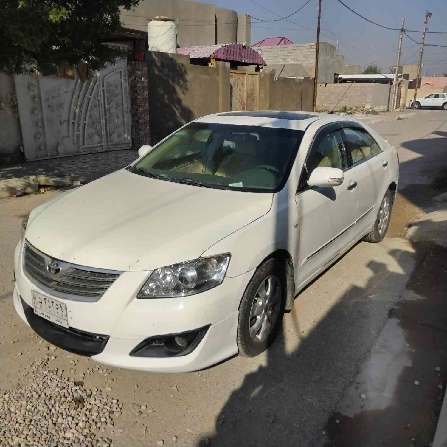 السلام عليكم 
تويوتا  اوريون موديل2009 خليجي 
فتحة سقف 
شاشة+ كاميرا 
داخل رصاصي 
قطعتين تبريد 
أشاير بلمري 
حساسات خلفي 
مكينة V6 3500
افلون 
بردة خلفية 
تحكم استيرن 
كشن الامامي السايق كهرباء 
رقم بغداد 
كير مكينة خير من الله 
صوت رواجز بل تشغيلة فقط 
السياره بيها صبغ البنيد والجاملغ الأمامي وتكحيل الباب الصدر مع الدعاميه الاماميه والخلفية 
قبق الجنطه بي من يم البرغي النرماده فطر
السيارة نظيفة وحلوه 
مكانها واسط قضاء الأحرار 
***********
السعر المطلوب 95
