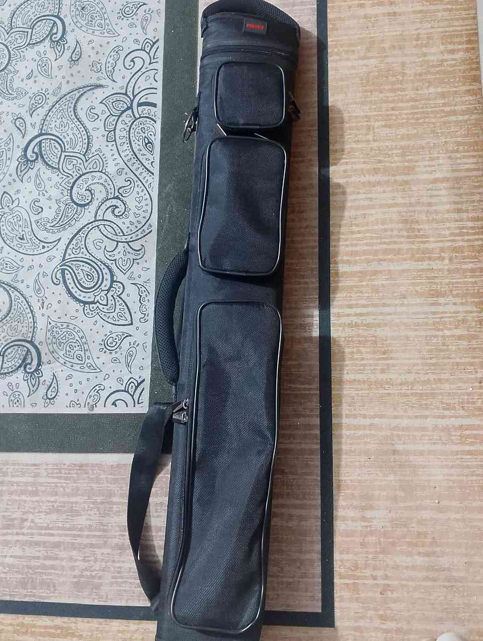 سلام عليكم جنطة جديده لوك مكاني الشعب أو المدينه السعر خاص ***********
