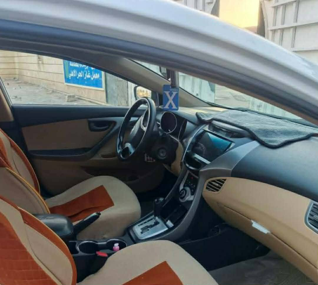 السلام عليكم النترا البيع موديل12خليجي أحدثها موضح بل صور مكينه 1800تحكم ستيرن اشاير مري محرك كير تبريد تاتفها خير من الله تخم تاير وحداديه جدد السعر 110وبيها مجال الاستفسار *********** كربلاء, العراق
