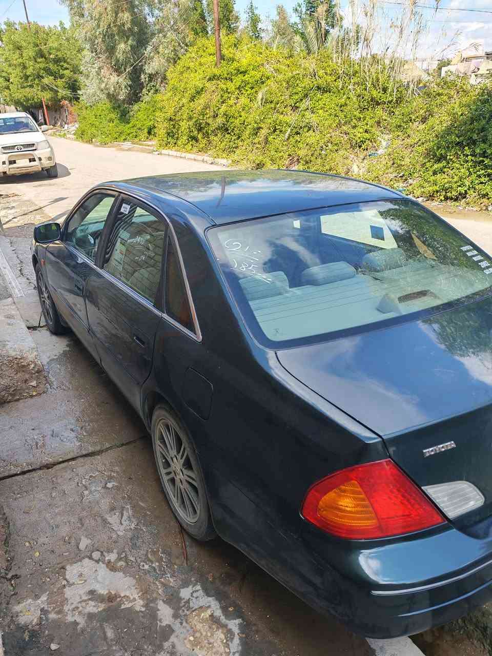 السلام عليكم افلون 2002 👑
السياره مصبوغه عام جمالية وصارت مكفوله سابقاً
صارت عدنه بيهه طخه بلجاملغ الخلفي فقط السياره
كلشي بيهه شغال من كهربائيات تبريد تدفئه صدر تخم تاير 
محرك كير كله مفول محرك سته ياكل التبليط  وانتو تعرفون بعد مواصفات الافلون ميحتاج اشرح عله الراحه والرزانه
العنوان : واسط الصويرة 
السعر : 88 وبيهه مجال 
لالستفسار : ***********
