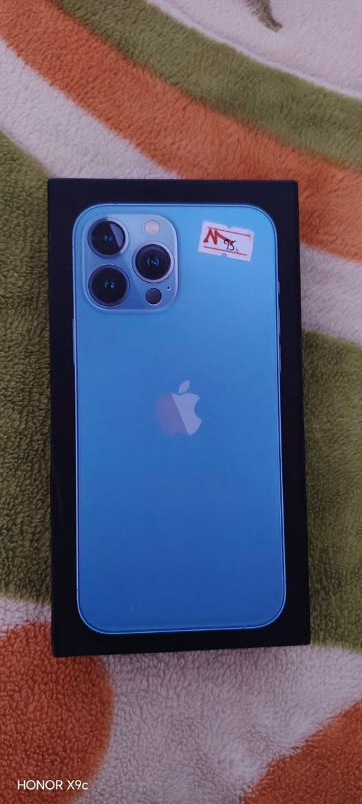 سلام عليكم شباب ايفون 13برو ماكس ذاكره256  كامل ملحقات بطاريه 91مكفول من كلشي السعر 750يستفسار تصال ***********
